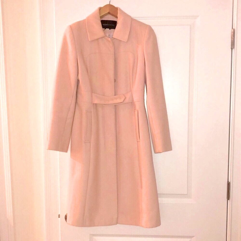 Beautiful Audrey Hepburn style pink button closed with snap closure front coat.